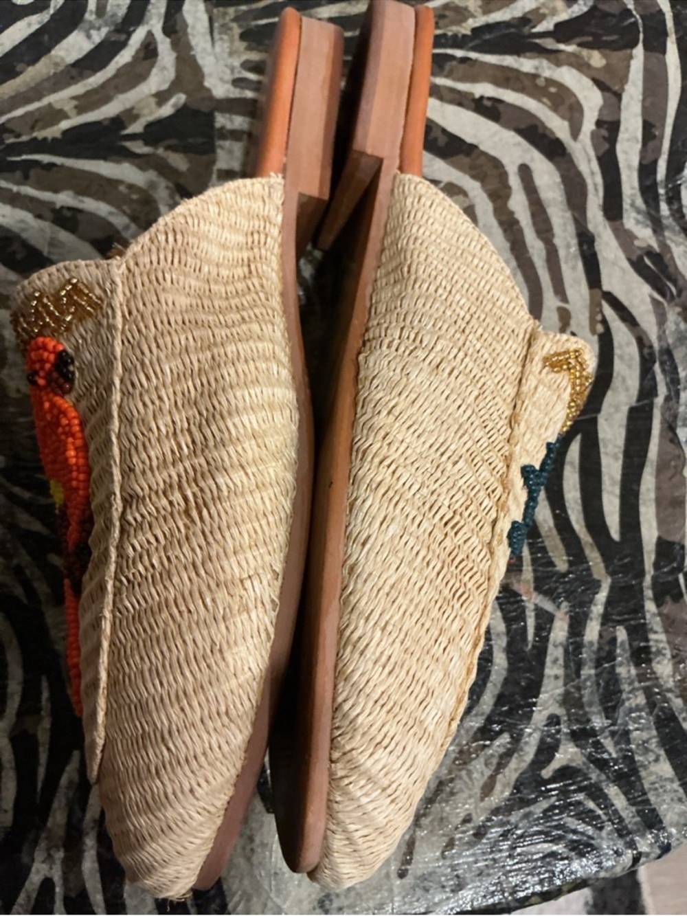 FARM Rio Macaw Beige Woven Slip-On Mules w/Beaded Palm Tree & Parrot, NIB, 10/42 - Picture 5 of 13